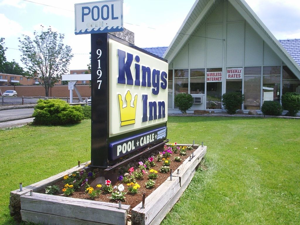 Kings Inn Cleveland Strongsville Exterior foto