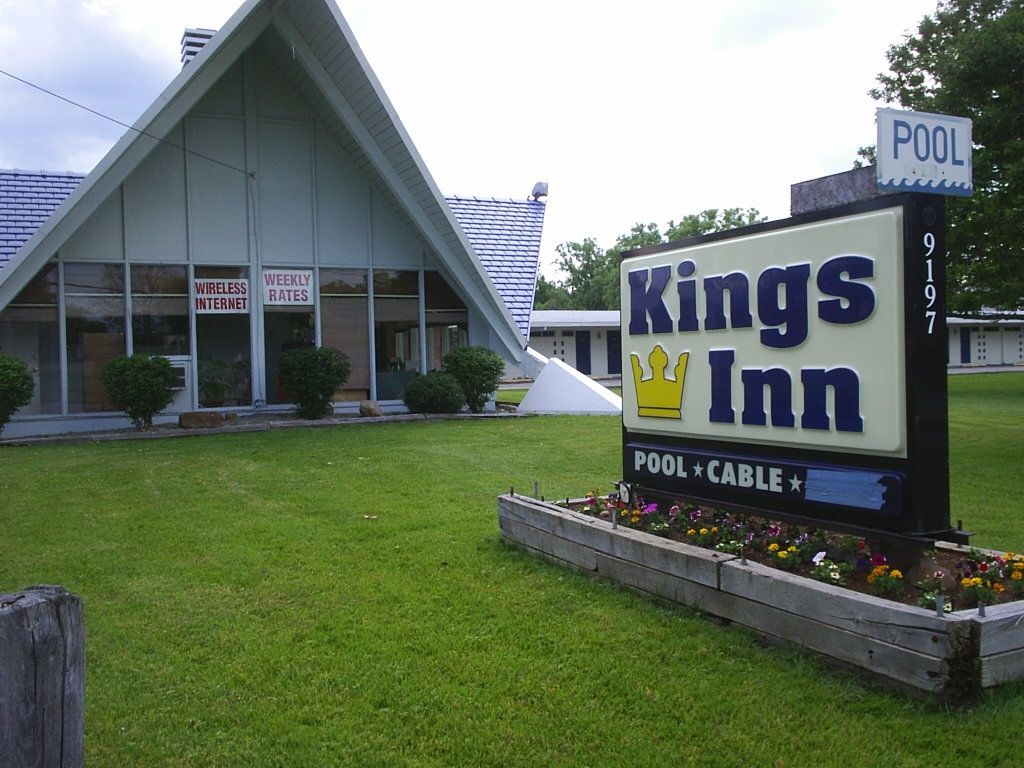 Kings Inn Cleveland Strongsville Exterior foto